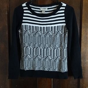 Black and white banana republic sweater